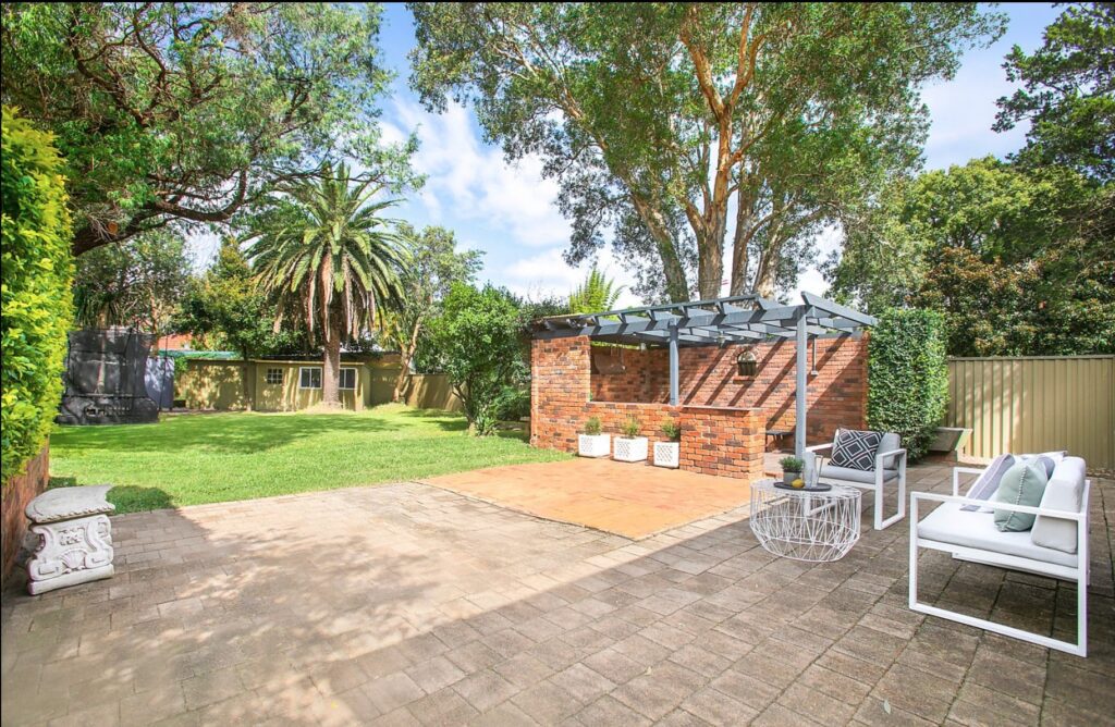 family home on 880sqm pagewood
