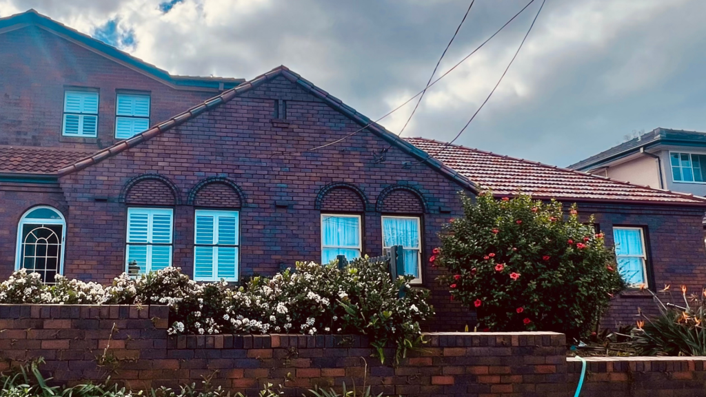 Mons Avenue, Maroubra