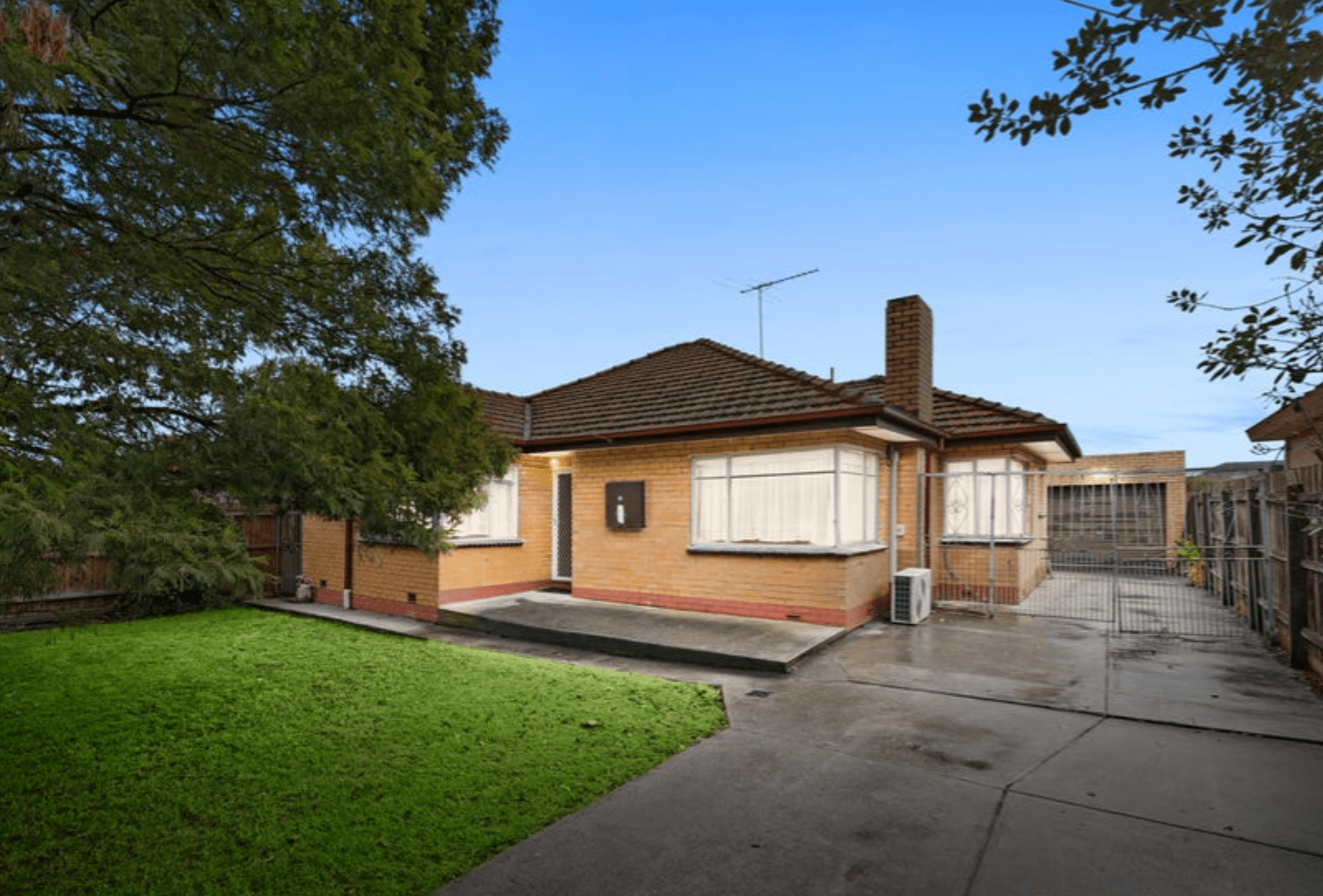 Sunshine West property